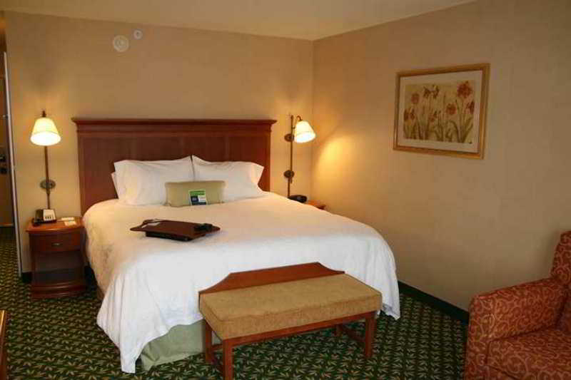 Hampton Inn & Suites By Hilton Tomball Houston Nw Room photo